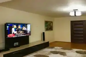 Tryokhkomnatnaya Na Beregu Morya Mokko Plyazh Flat, Thubun