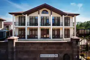 Shato Blan Guest House, Sevastopol