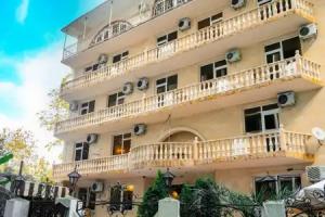 Oganes Hotel, Adler
