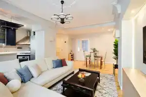 GM Apartments Trekhkomnatnye v stile Evropy Flat, Moscow