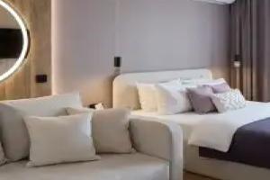 Stilnaya V Tsentre V Zhk Mankhetten Flat, Chelyabinsk