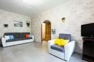 Odnokomnatnaya Flat, Moscow