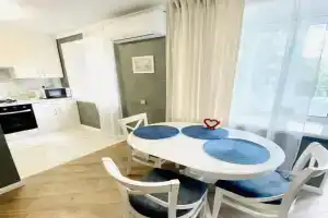 Yevrodvukhkomnatnaya V Tsentre Starogo Goroda Flat, Togliatti