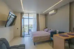 Apartamenty LS-Hi-Tech Emotion s vidom na more so 2 etazha Apartments, Alushta