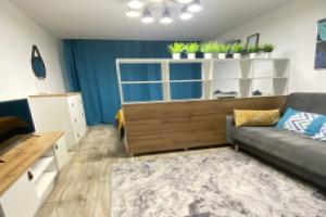 Loft Flat, Kostova
