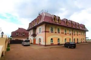 Gostinitsa Miloslavskij, Bryansk