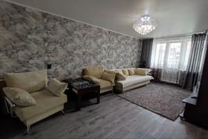 Na Sirenevom Proyezde 28 Flat, Magnitogorsk