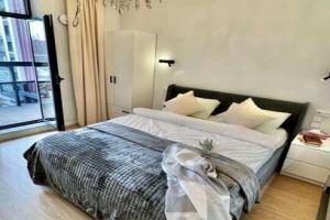 Studiya Na Naberezhnoj Bolshoj Nevki Flat