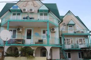 Hotel Dom s Delfinami, Adler