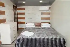 Garik House
