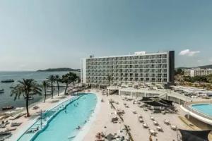 The Ibiza Twiins  - Life, Playa d'en Bossa