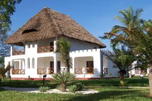 JAZ Adonia Hotel, Uroa