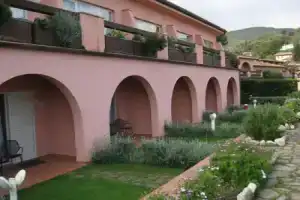 Procchio - Hotels Procchio - Hotels