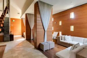 Naples Grande Beach Resort, Naples