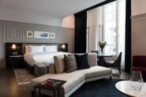 The Trafalgar St. James London, Curio Collection by Hilton, London