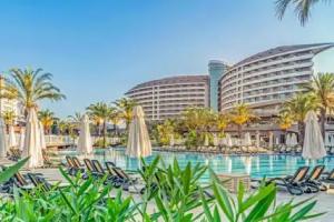 Royal Wings Hotel — All Inclusive, Lara