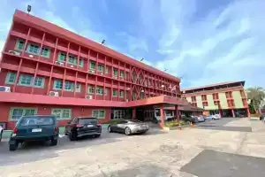 Chainatgrand Hotel, Chai Nat