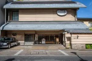 Honjin Hiranoya Kachoan Hotel, Takayama