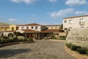 Mangia's Santa Teresa Sardinia, Curio Collection by Hilton, Santa Teresa Gallura