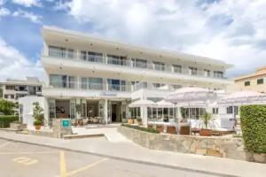 Hotels Hotels