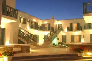 Elena Studios & Suites, Ornos