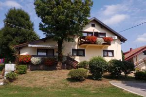 House Jelena, Seliste Dreznicko