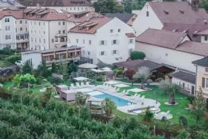 Traube - Beim Dorfwirt, Bressanone