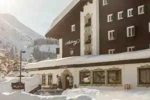 Hotel Arlberg, Lech