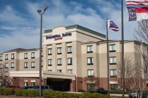 Fairfield Inn & Suites Greensboro Wendover, Greensboro