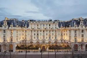The Peninsula Paris, Paris