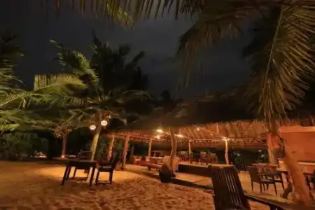Mangrove Beach Chalets - 4