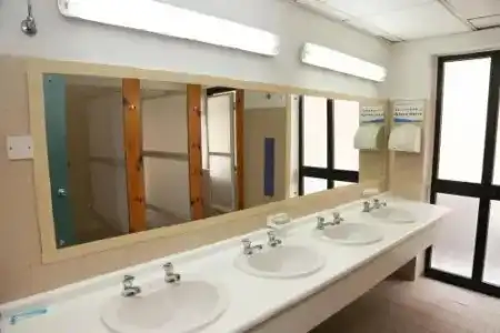 Hibernia Residence & Hostel - 12