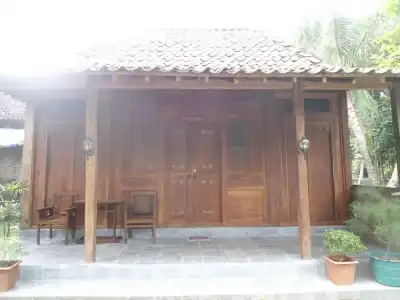 Kampung Tembi Guest House - 8