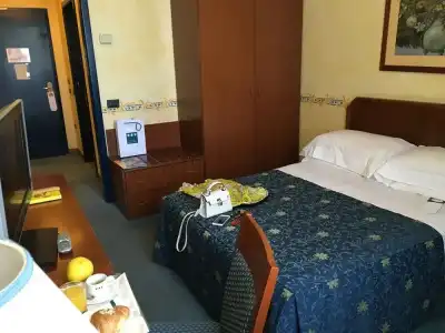 Doubletree by Hilton - 7