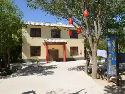 Dunhuang Mingsha Qingyue Mountain Villa - 3