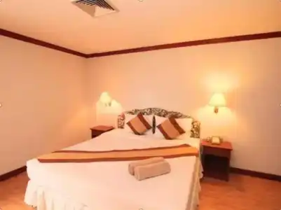 Tanawit House(ธนวิทย์ เฮาส์ โฮเต็ล) - 4