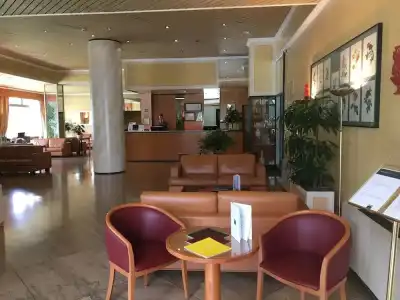 Doubletree by Hilton - 11