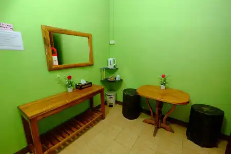 Lanta Ala Guest House - 7