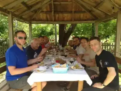 Bujtina Leke Gerla - 9
