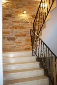 Hotel - 8