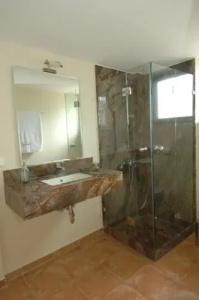 Chamaloni Cottages - 4