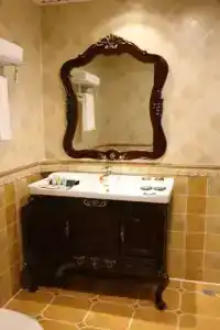 Level of Details International - 7