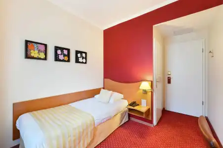 Hôtel International & Terminus - 3