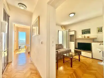 Sun Rose Apartments - 182