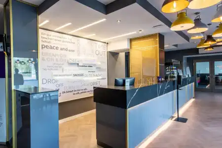 Premier Inn Saarbruecken City Centre - 6