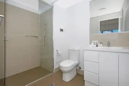 Allure & Apartments - 7