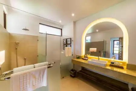 Bluebay Beach Resort & Spa - 6