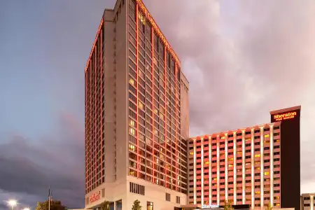 Sheraton Greensboro at Four Seasons - 33