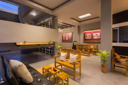 Holiday Station Hostel - 13