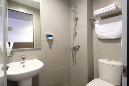 Lion Peak Bugis (SG Clean, Staycation Approved) - 14